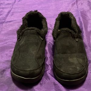 Women shoes by Danskin black suede fur line size 11